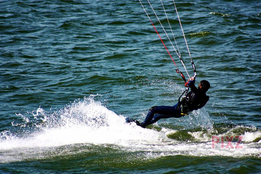 Kitesurfing 2