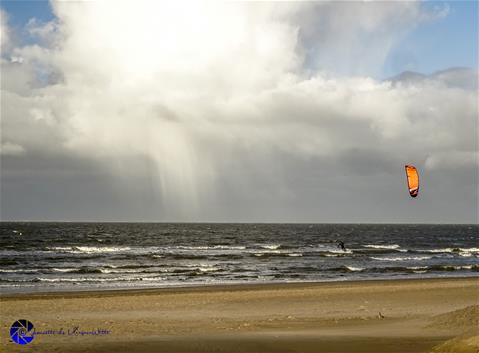 kitesurfen op de Brouwersdam